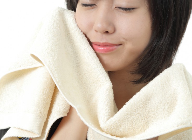 towel_with_model